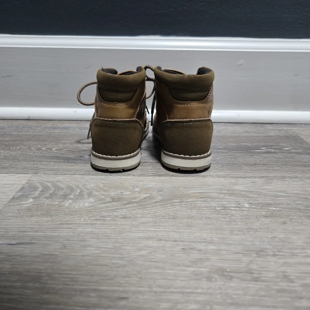 The Children's Place Tan Boys Lace Up Moccasin Boots